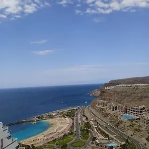 https://appartamento-con-vista-piscina.in-canary-islands.com